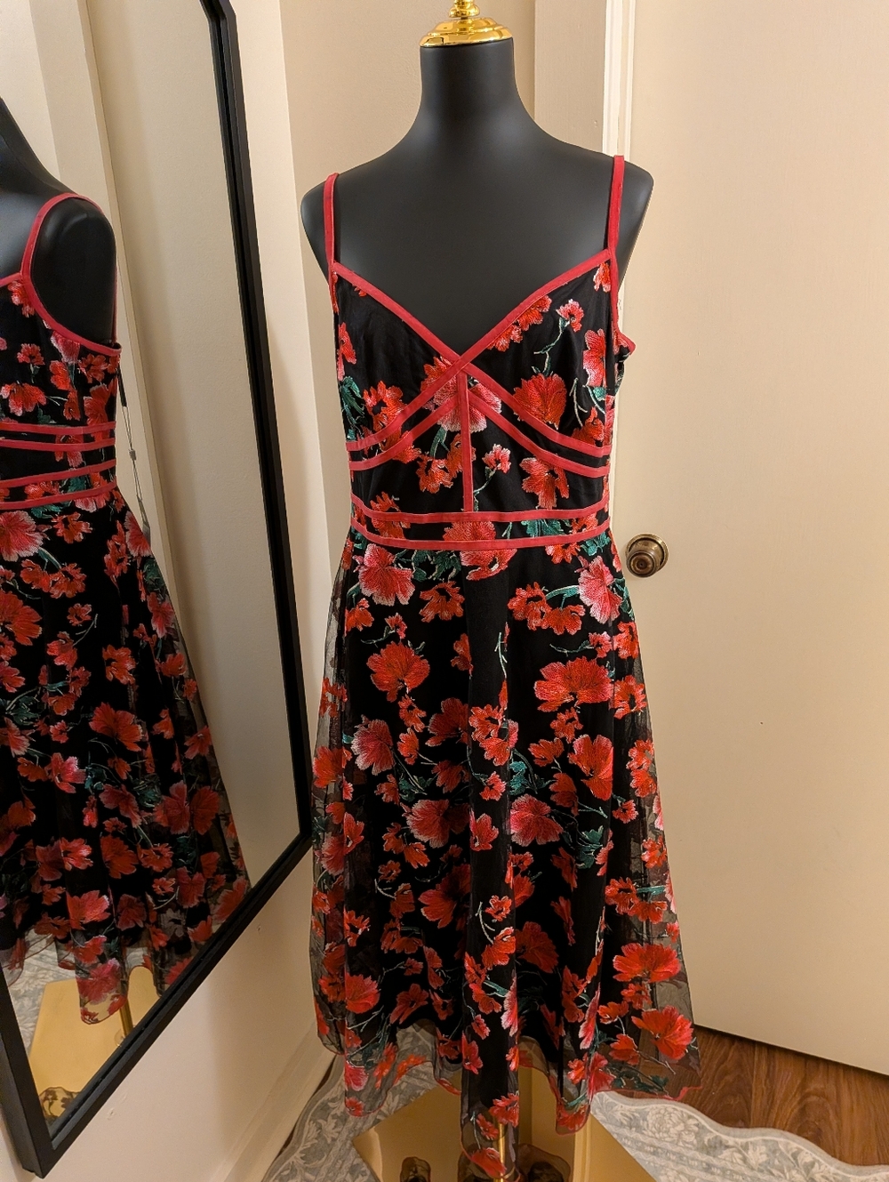 Tadashi Shoji Posie Sleeveless Floral Embroidered Dress Black Pink 12